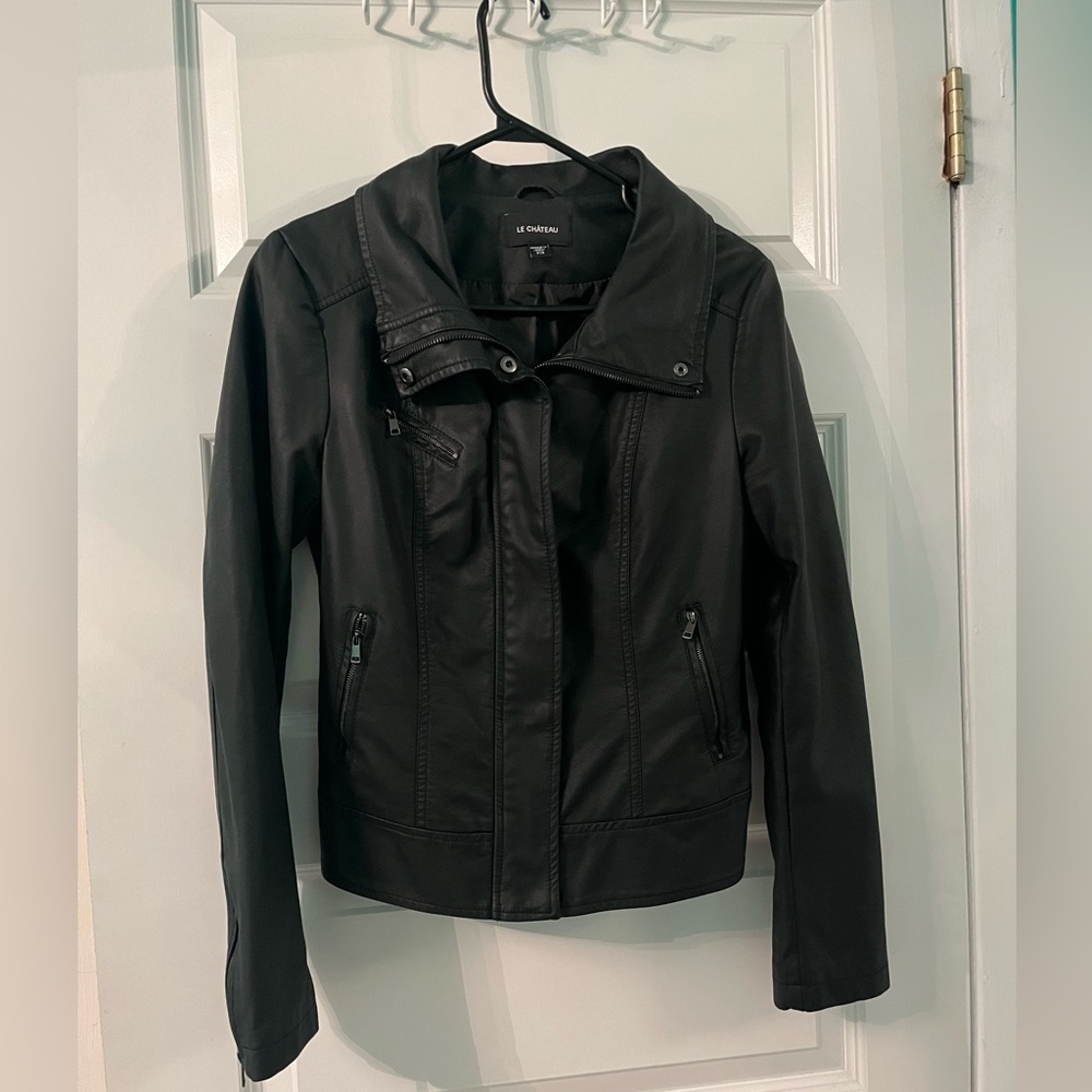 NWOT Le Chateau pleather jacket size small